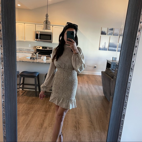 Billowy Beige Mini Dress - Picture 9 of 12